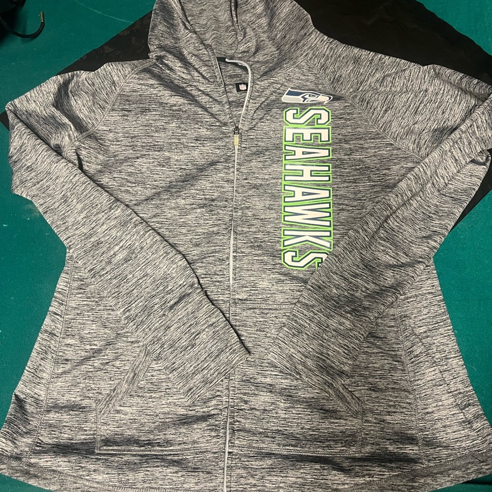 Seahawks woman’s pullover